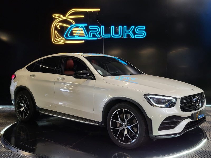 MERCEDES CLASSE GLC 300 d 4MATIC 245cv AMG LINE / SUIVI MERCEDES / SIEGES ELECTRIQUES / TOIT OUVRANT