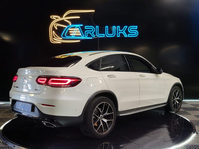 MERCEDES CLASSE GLC 300 d 4MATIC 245cv AMG LINE / SUIVI MERCEDES / SIEGES ELECTRIQUES / TOIT OUVRANT