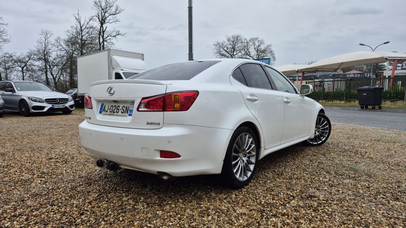 LEXUS IS220 2010