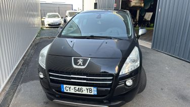 PEUGEOT 3008 2013