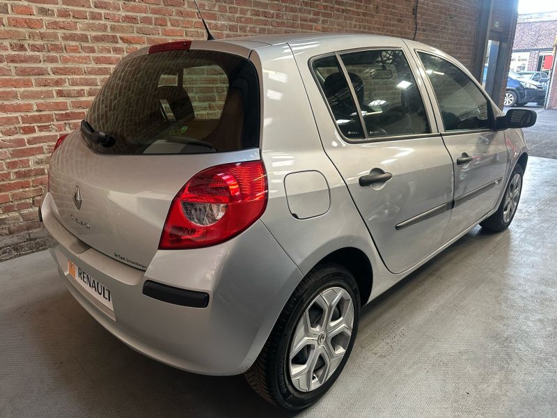 RENAULT CLIO 1.5 DCi 70 CV 2009