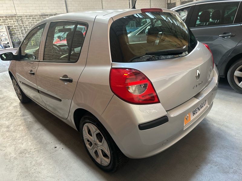 RENAULT CLIO 1.5 DCi 70 CV 2009