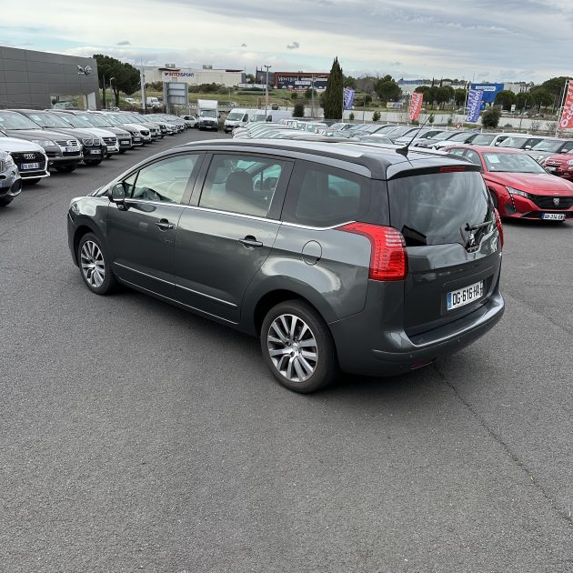 PEUGEOT 5008 1.6 156ch PREMIUM  2014