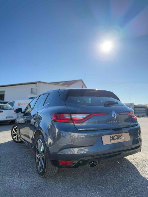 RENAULT MEGANE INTENS TCE 130 EDC