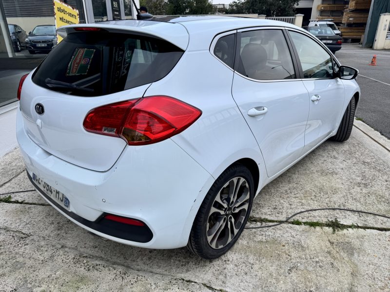 KIA CEE-D 1.6 GDi 135cv Premium