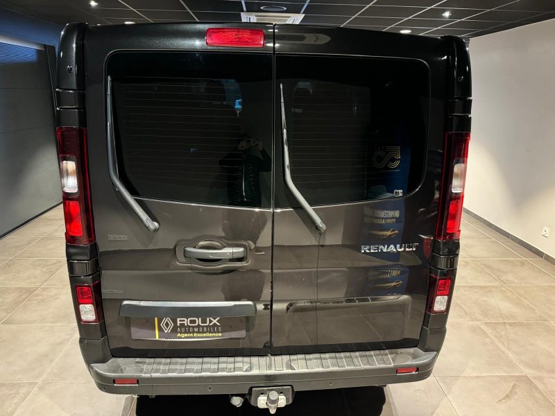 RENAULT TRAFIC 2019