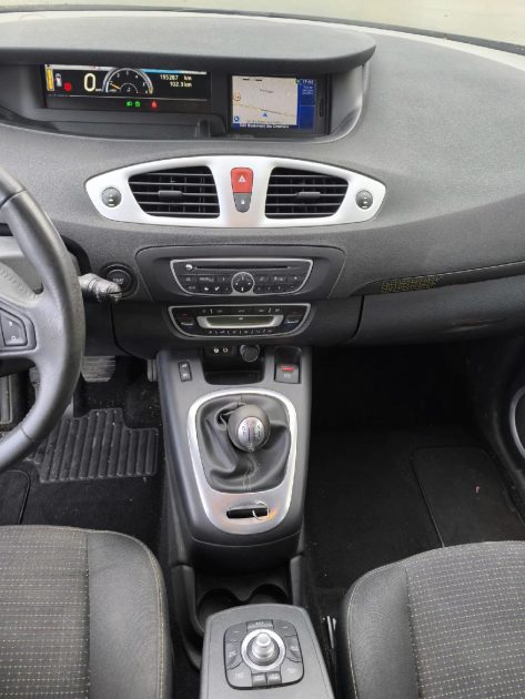 RENAULT MEGANE GRAND SCENIC III