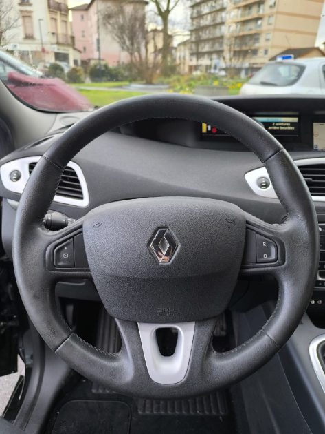 RENAULT MEGANE GRAND SCENIC III