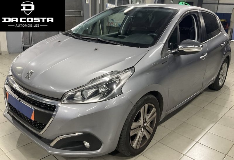 PEUGEOT 208 PHASE 2 SIGNATURE 1.2 82 APPLE CARPLAY & ANDROID CAMERA RECUL CRIT AIR 1 - GARANTIE 1 AN