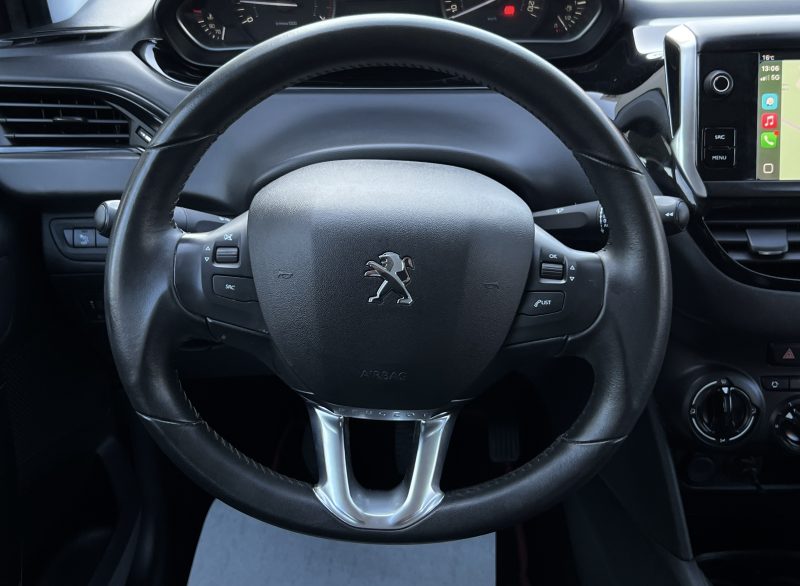PEUGEOT 208 PHASE 2 SIGNATURE 1.2 82 APPLE CARPLAY & ANDROID CAMERA RECUL CRIT AIR 1 - GARANTIE 1 AN