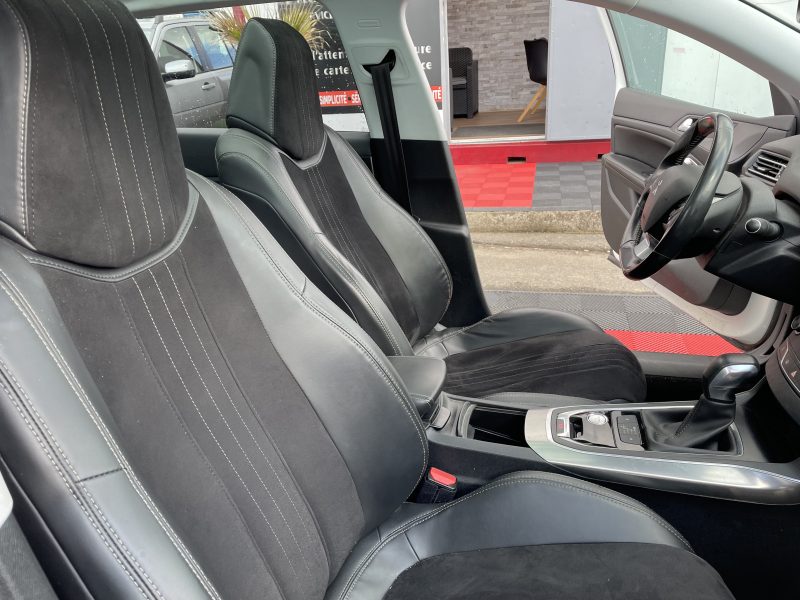 PEUGEOT 308 2015