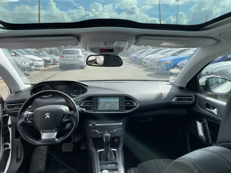 PEUGEOT 308 2015