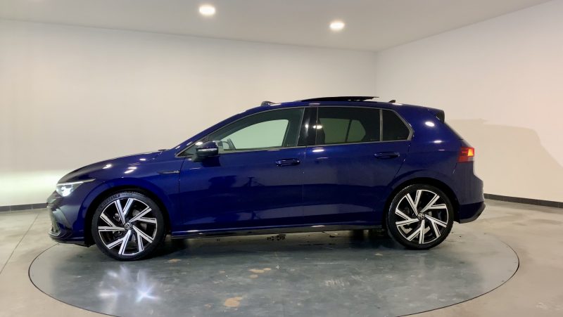 VOLKSWAGEN GOLF 2021