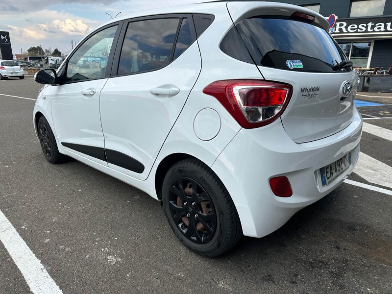HYUNDAI I 10 2016