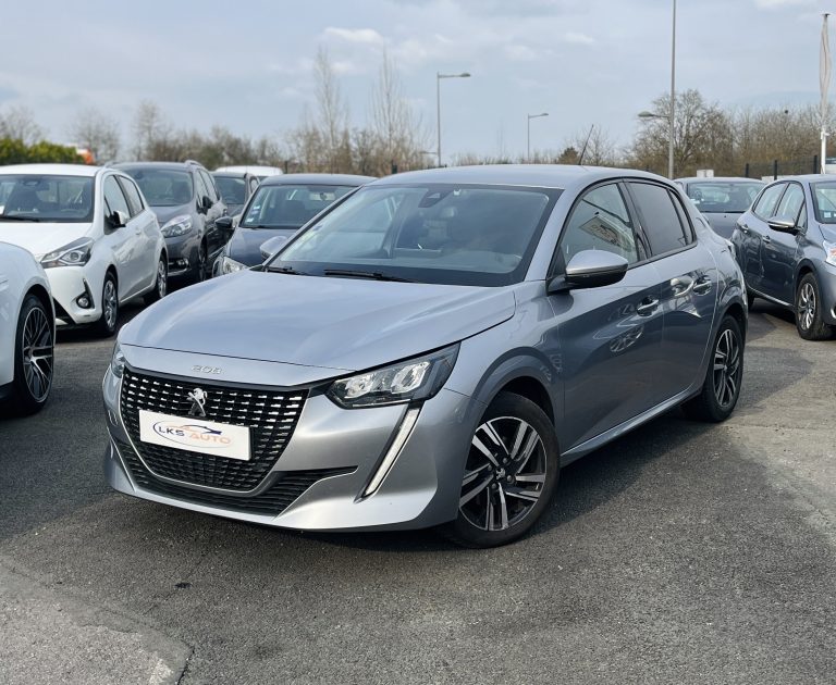 PEUGEOT 208 2020