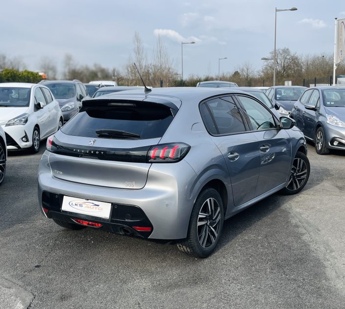 PEUGEOT 208 2020