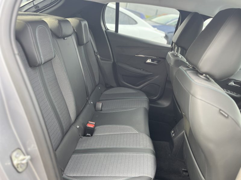 PEUGEOT 208 2020
