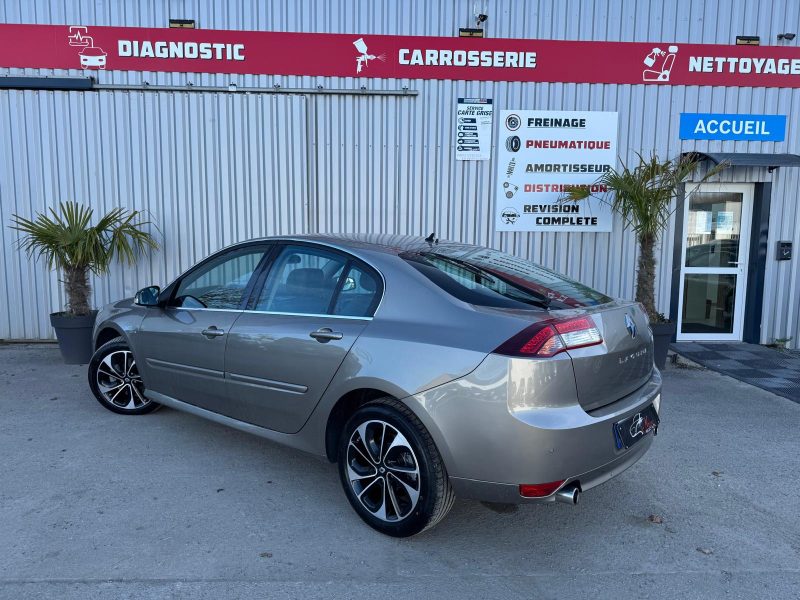 RENAULT LAGUNA