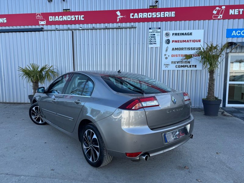 RENAULT LAGUNA