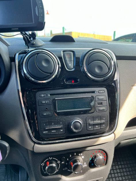 DACIA  LODGY  2013 1.5Dci 90 cv Laureate / Distribution Ok / Révisée 