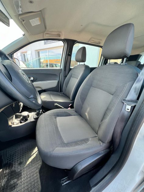 DACIA  LODGY  2013 1.5Dci 90 cv Laureate / Distribution Ok / Révisée 