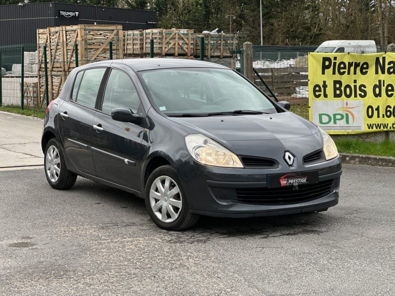 RENAULT CLIO 2008
