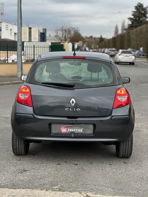 RENAULT CLIO 2008