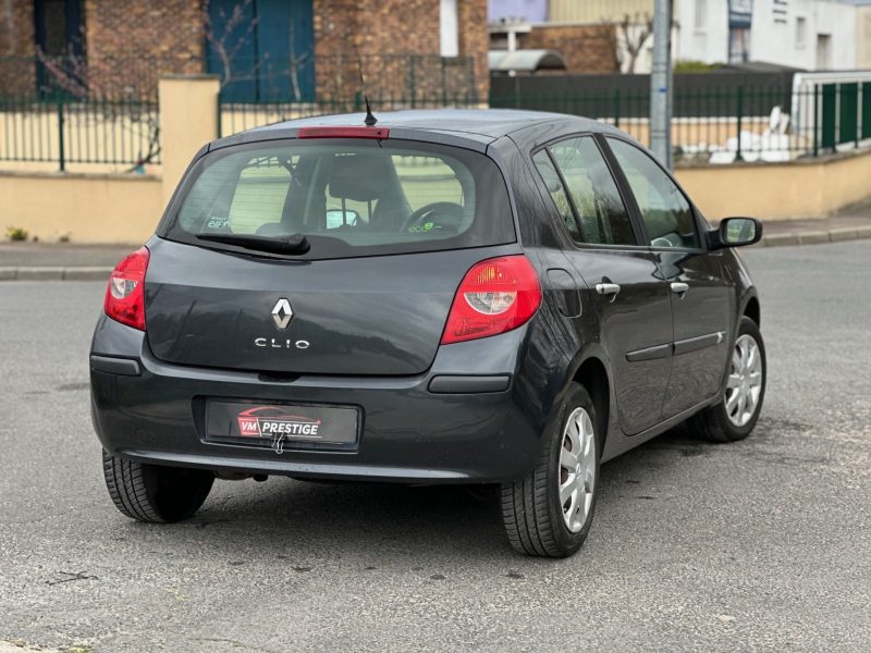 RENAULT CLIO 2008
