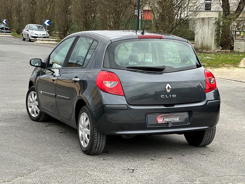 RENAULT CLIO 2008