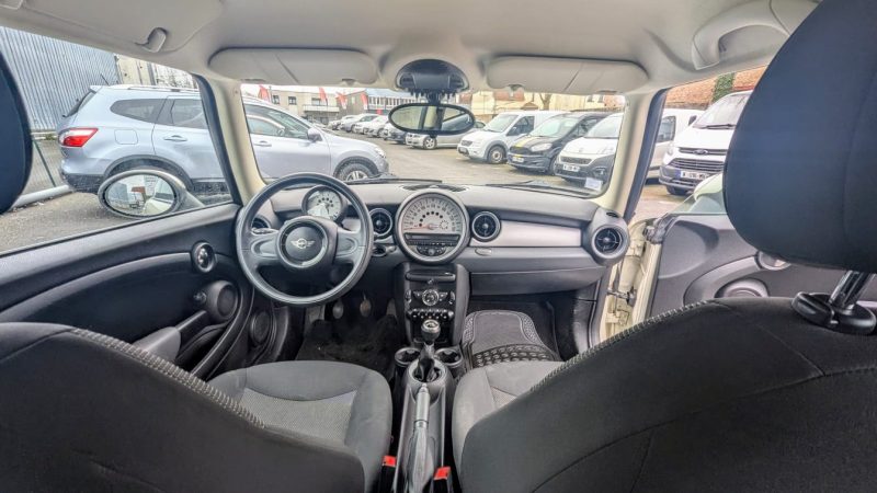 MINI  ONE D 2012