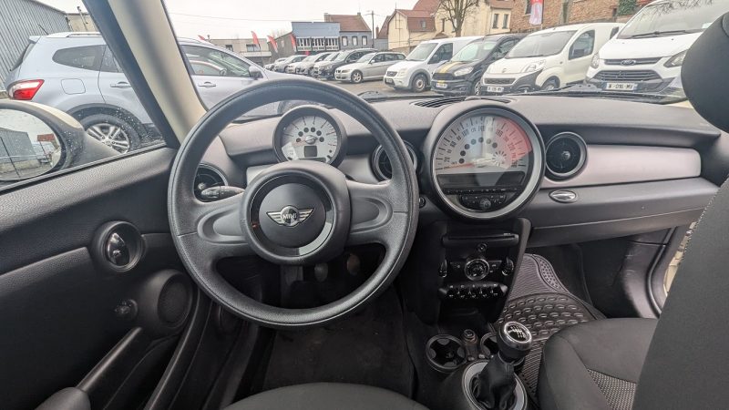 MINI  ONE D 2012