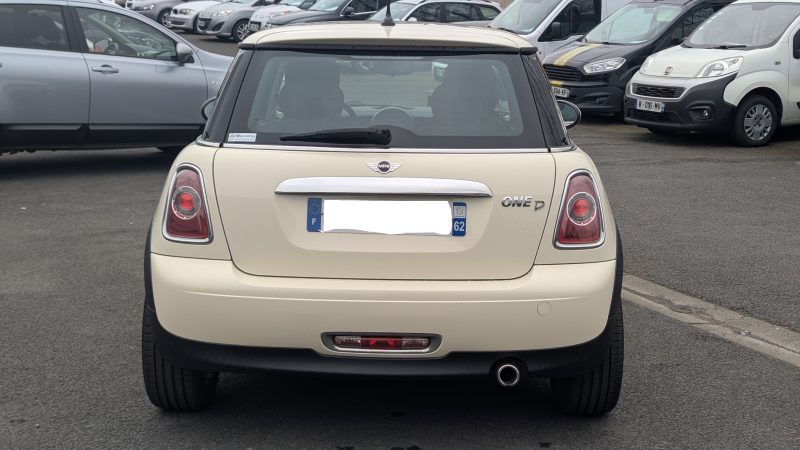 MINI  ONE D 2012