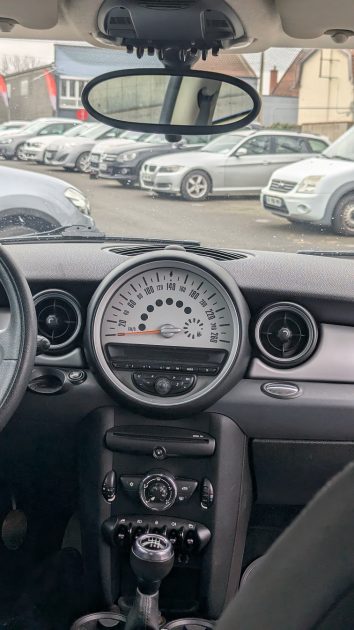 MINI  ONE D 2012
