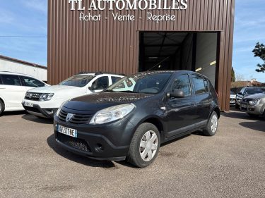 DACIA SANDERO 2010