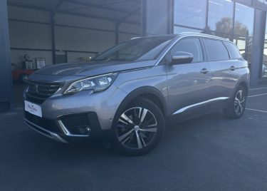 PEUGEOT 5008 2018