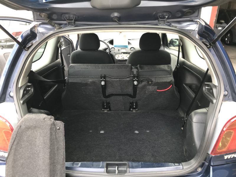 TOYOTA YARIS 1 - 1.3 VVTi 87cv 16V 3 portes - CONTROLE TECHNIQUE = OK
