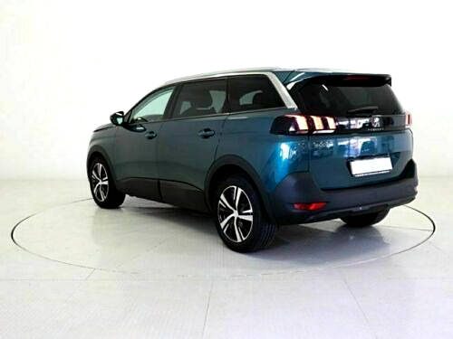 PEUGEOT 5008 1.6 HDi